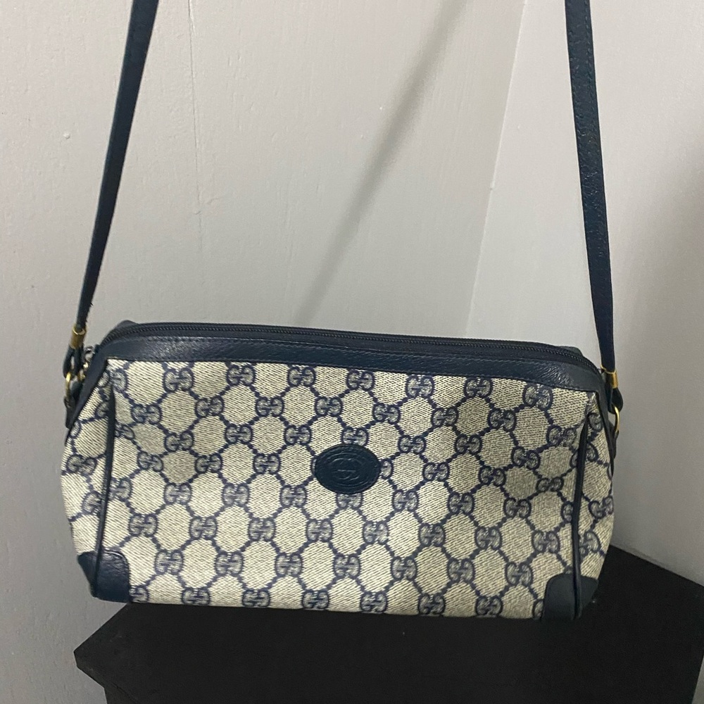 Gucci shoulder bag